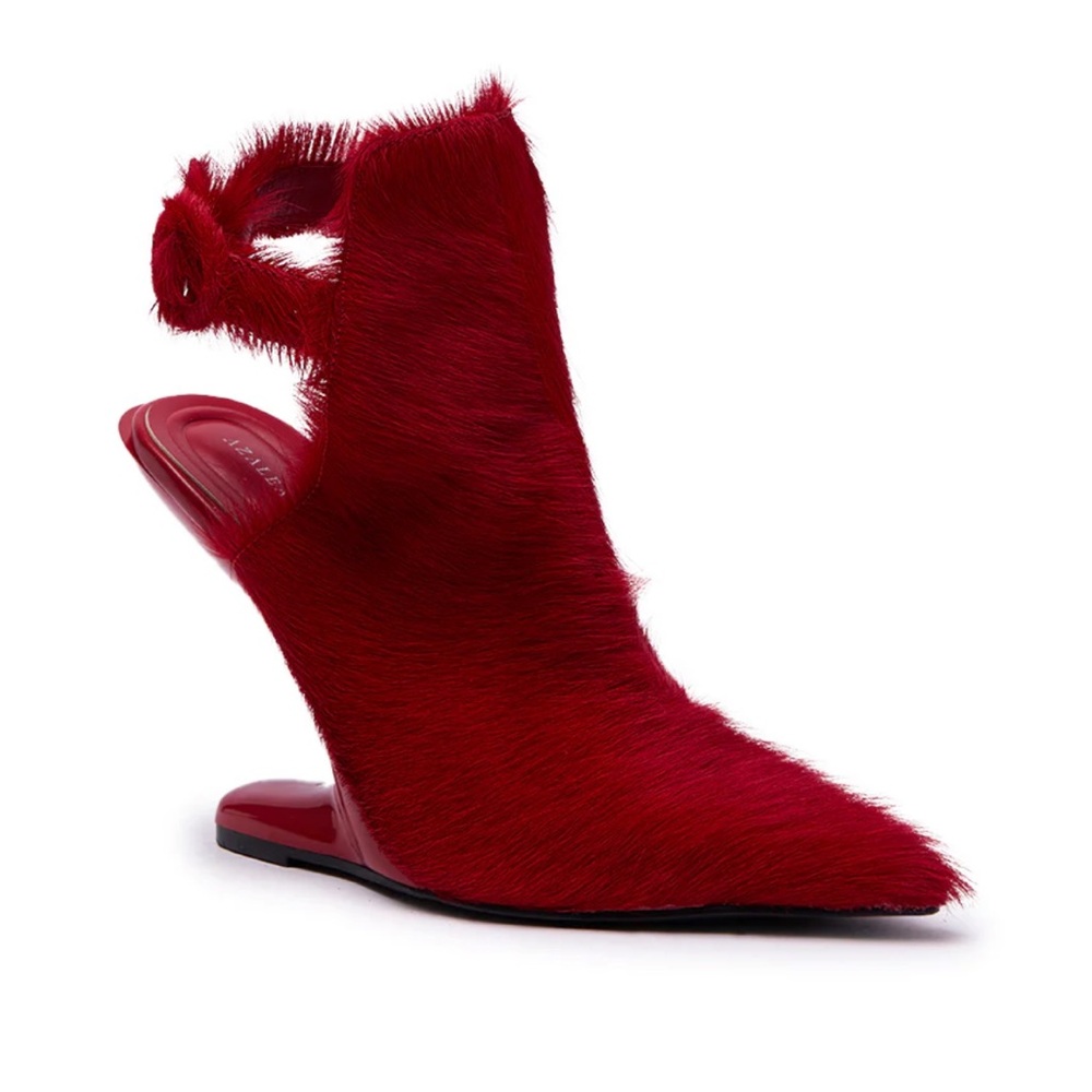 Red Fur Slingback Heels - Women's Pointed Toe Fashion Pumps - Picture 2 of 2